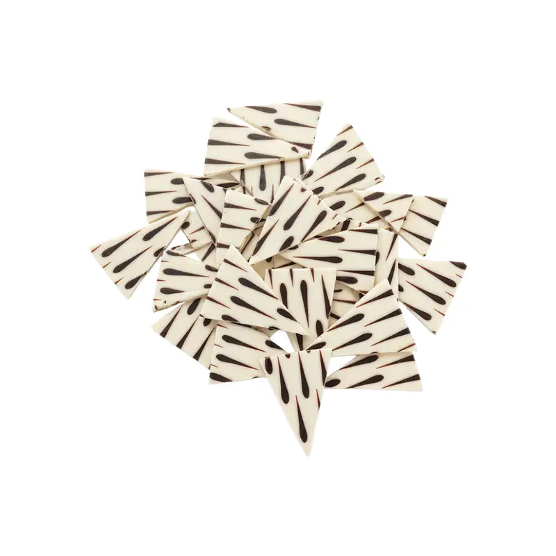 Barlo Tear-Edge Triangle Confectionery – 1 Kg (435 Pcs) 1