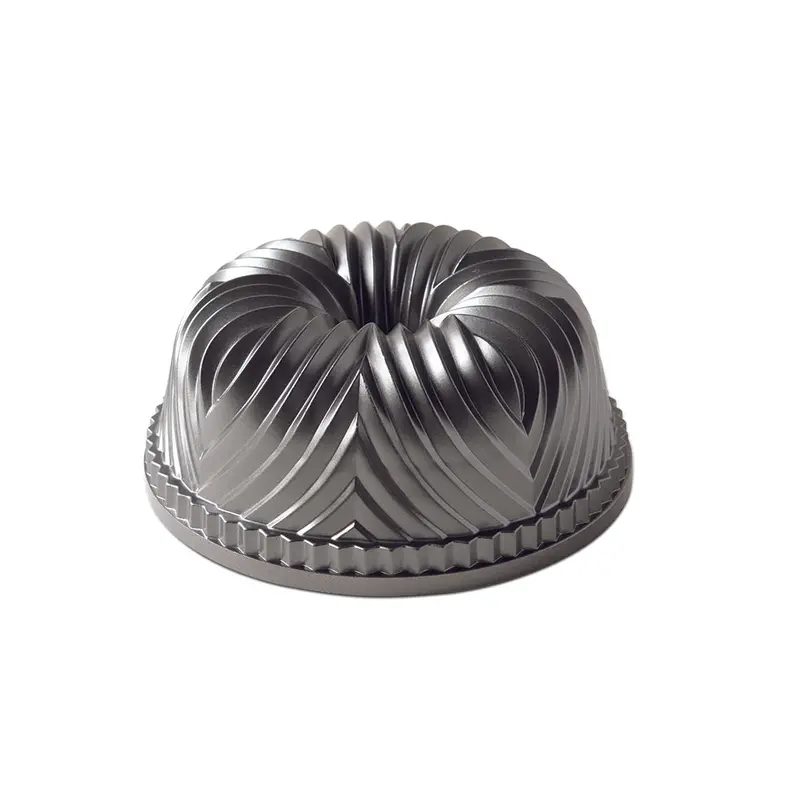 Bavaria-Inspired 10-Cup Cast Aluminum Bundt Pan – Nordic Ware Commercial Finish – Final Sale 1