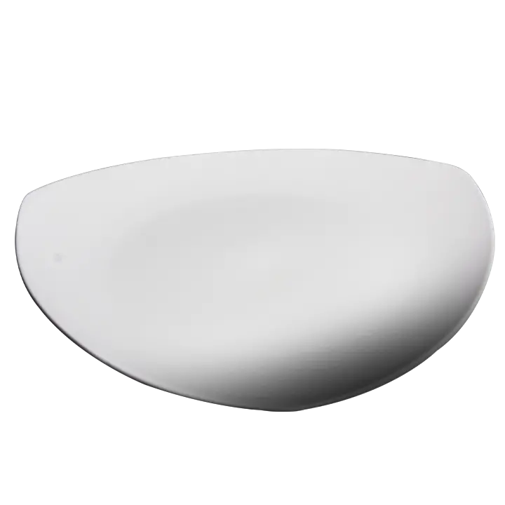 Cameo Delta 11-Inch Shallow Triangular Plate – 18-Pack 1