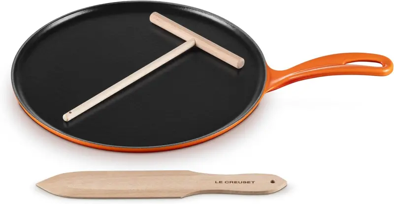 Le Creuset 10.25-Inch Traditional Round Crepe Pan – Flame 1
