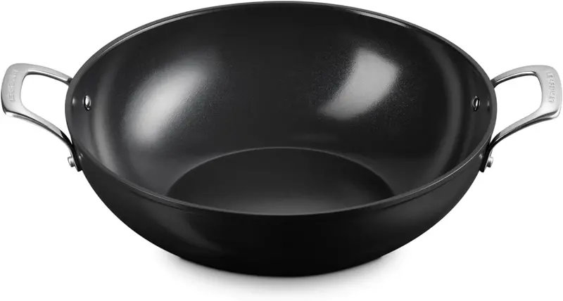 Le Creuset 6.3-Quart Ceramic Non-Stick Wok With Ergonomic Handle 1