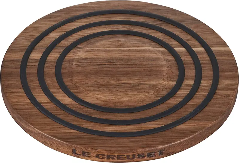 Le Creuset Magnetic Acacia Wood Trivet With Silicone Rings – Black Onyx Finish 1