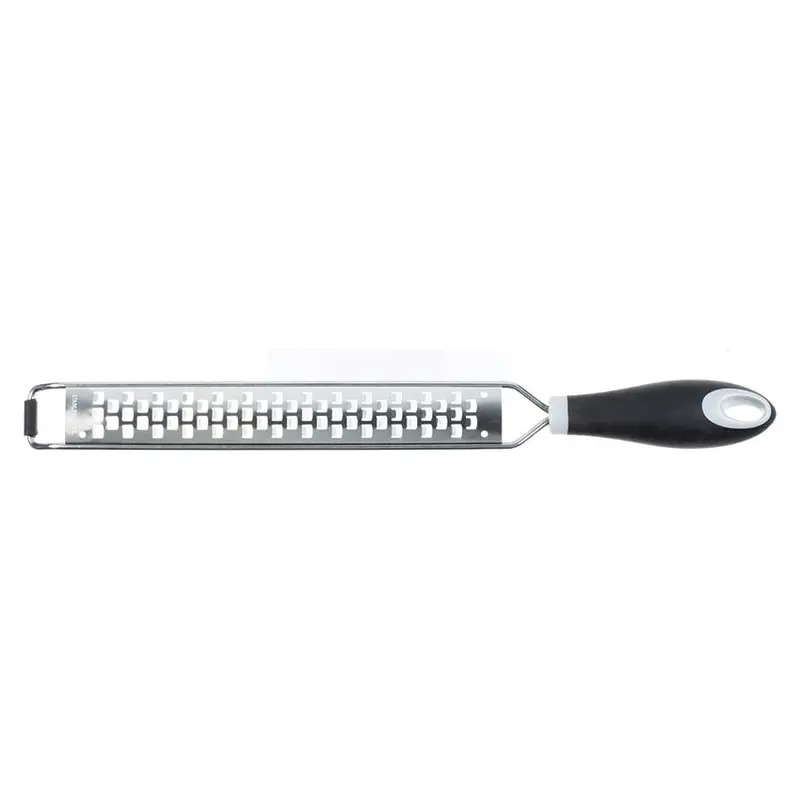 Mercer M35405 Extra-Coarse Grater – Aggressive Shredding For Hard Cheeses And Vegetables 1