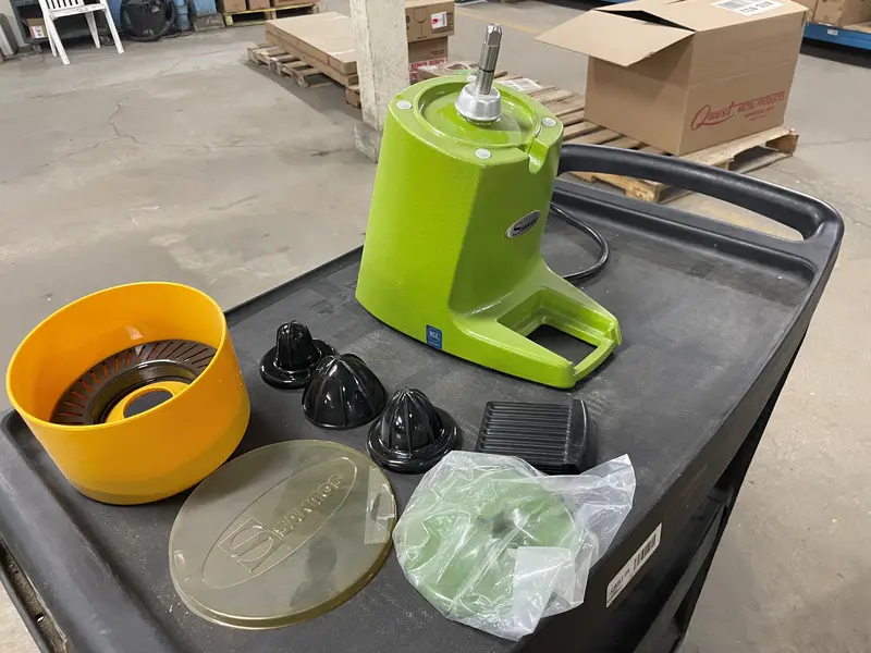 Omcan 39688 Santos 38 Citrus Juice Extractor – 120V Discounted Unit 1