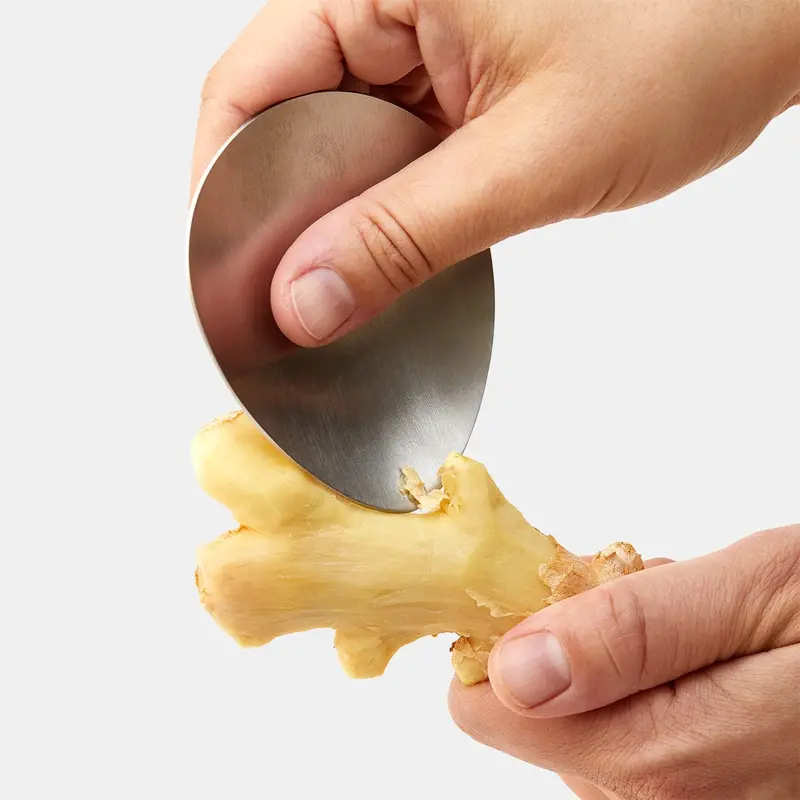 Peel & Grate Ginger Tool With Dual Function 1
