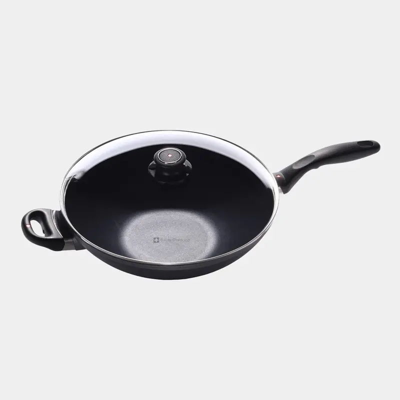 Swiss Diamond 11.8-Inch Induction Wok With Rack And Glass Lid 1